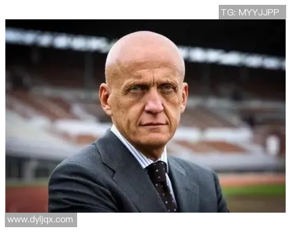 足球科里纳的传奇人生与裁判生涯的深度解析与反思